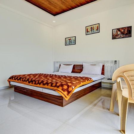 Aditya Hill View Inn Mahābaleshwar Esterno foto