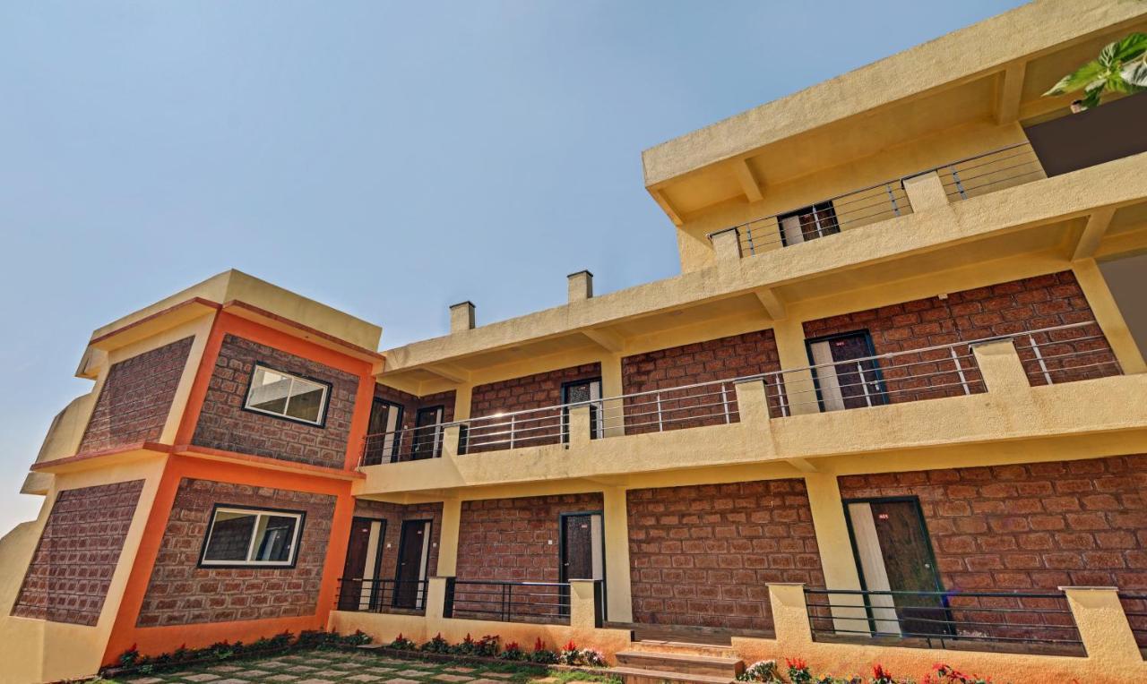 Aditya Hill View Inn Mahābaleshwar Esterno foto